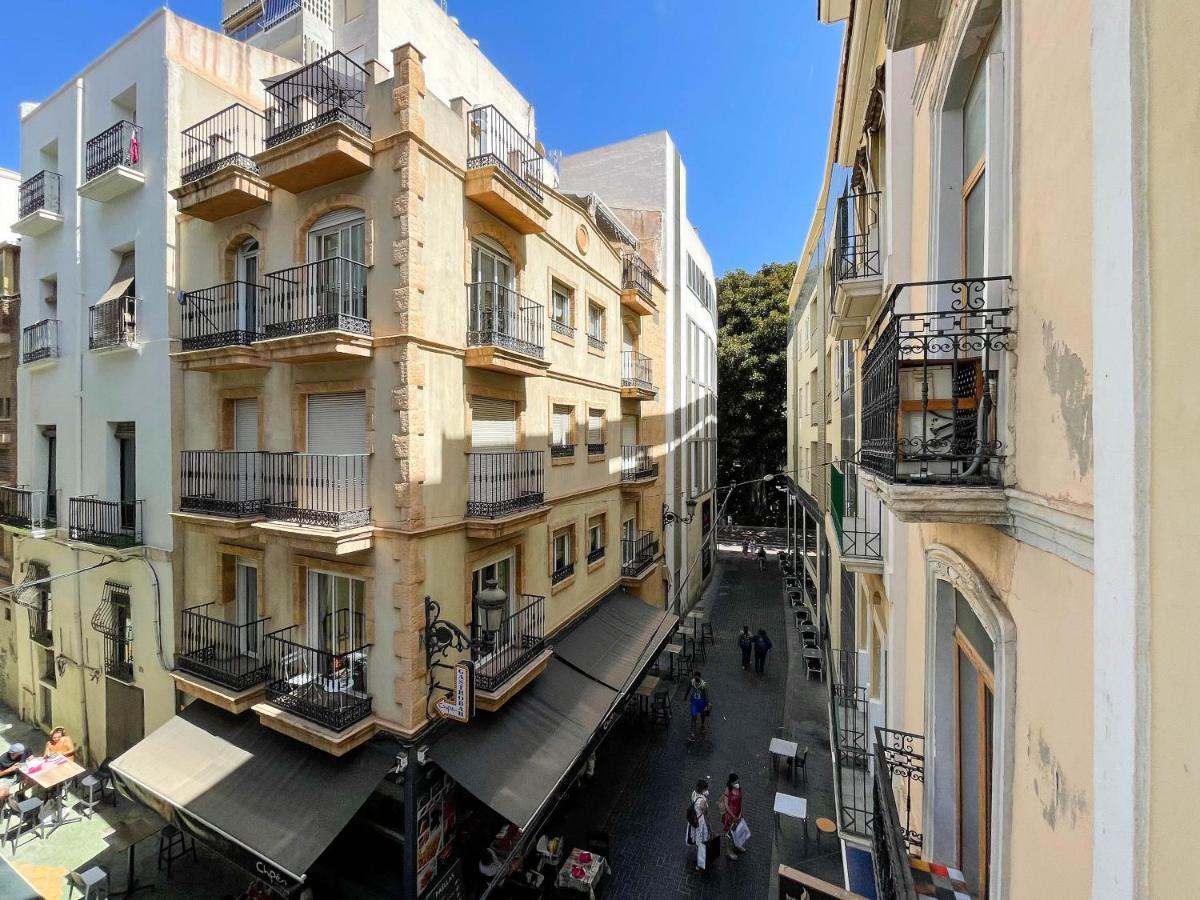 אליקאנטה Apartamento Con Mucho Encanto En Pleno Centro מראה חיצוני תמונה